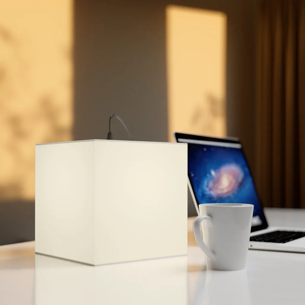 Hammer Light Cube Lamp