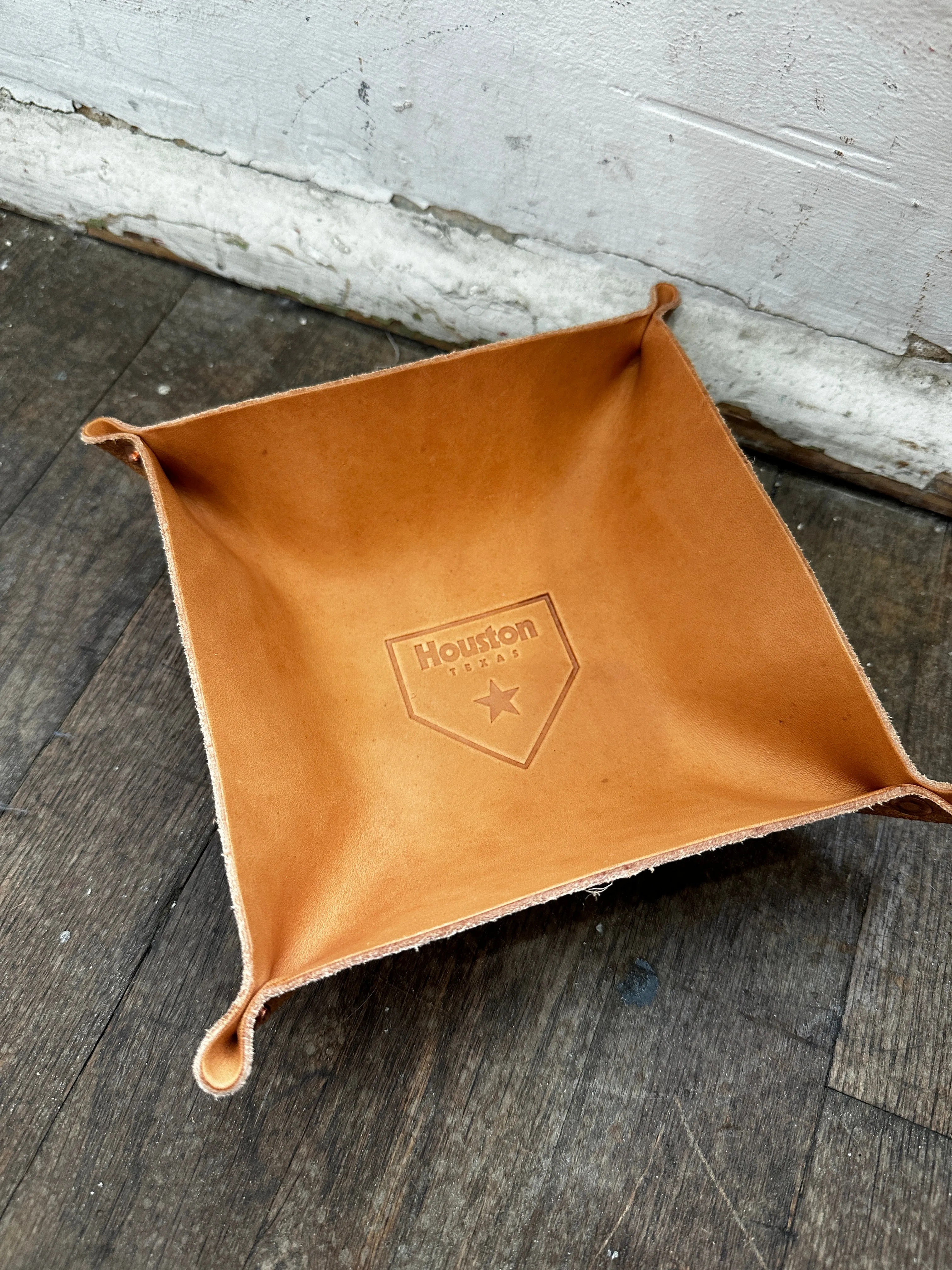 Leather Valet Tray | Houston Home Plate | Manready Mercantile