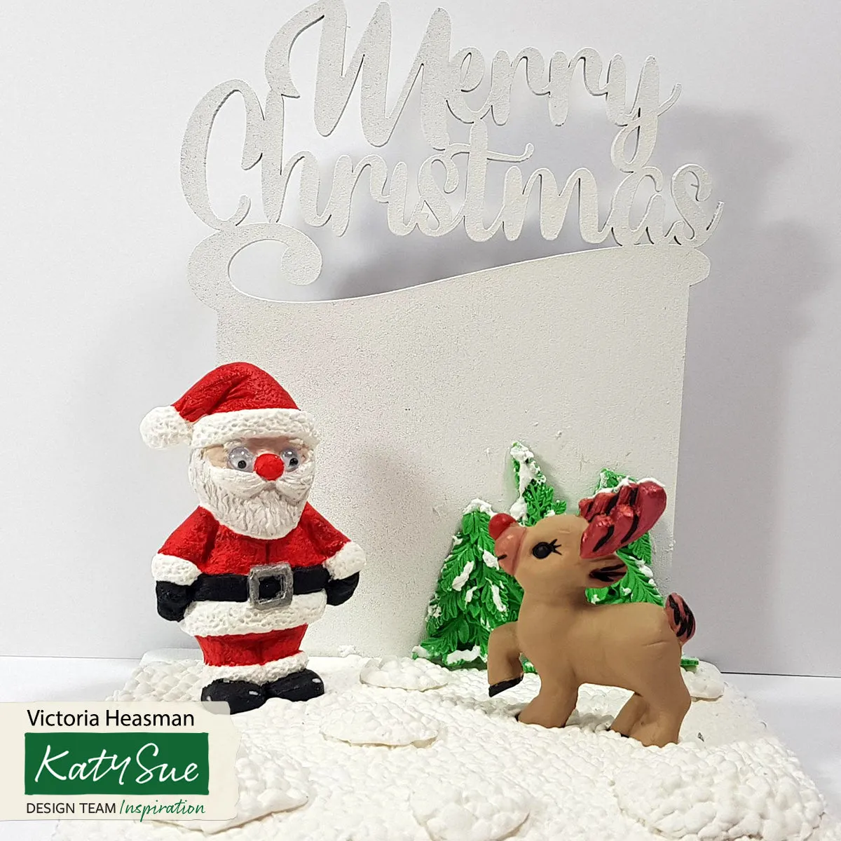 MDF Christmas Diorama Stands & Bauble Blanks