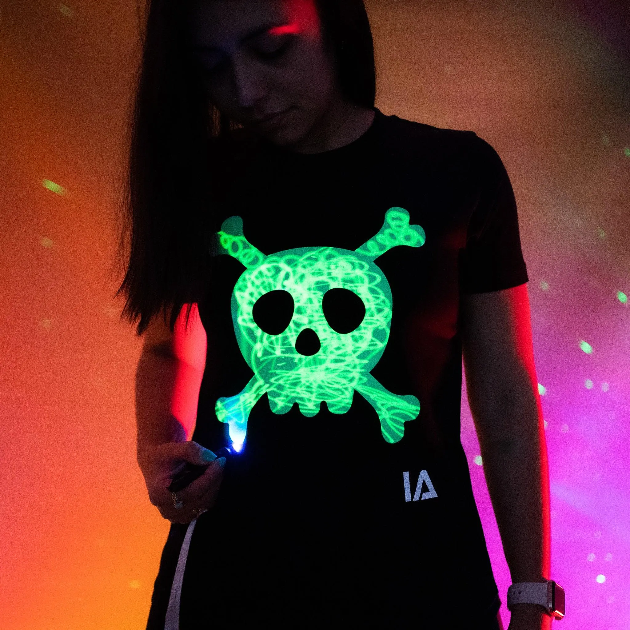 Skull & Cross Bones Glow in the Dark Black T-shirt