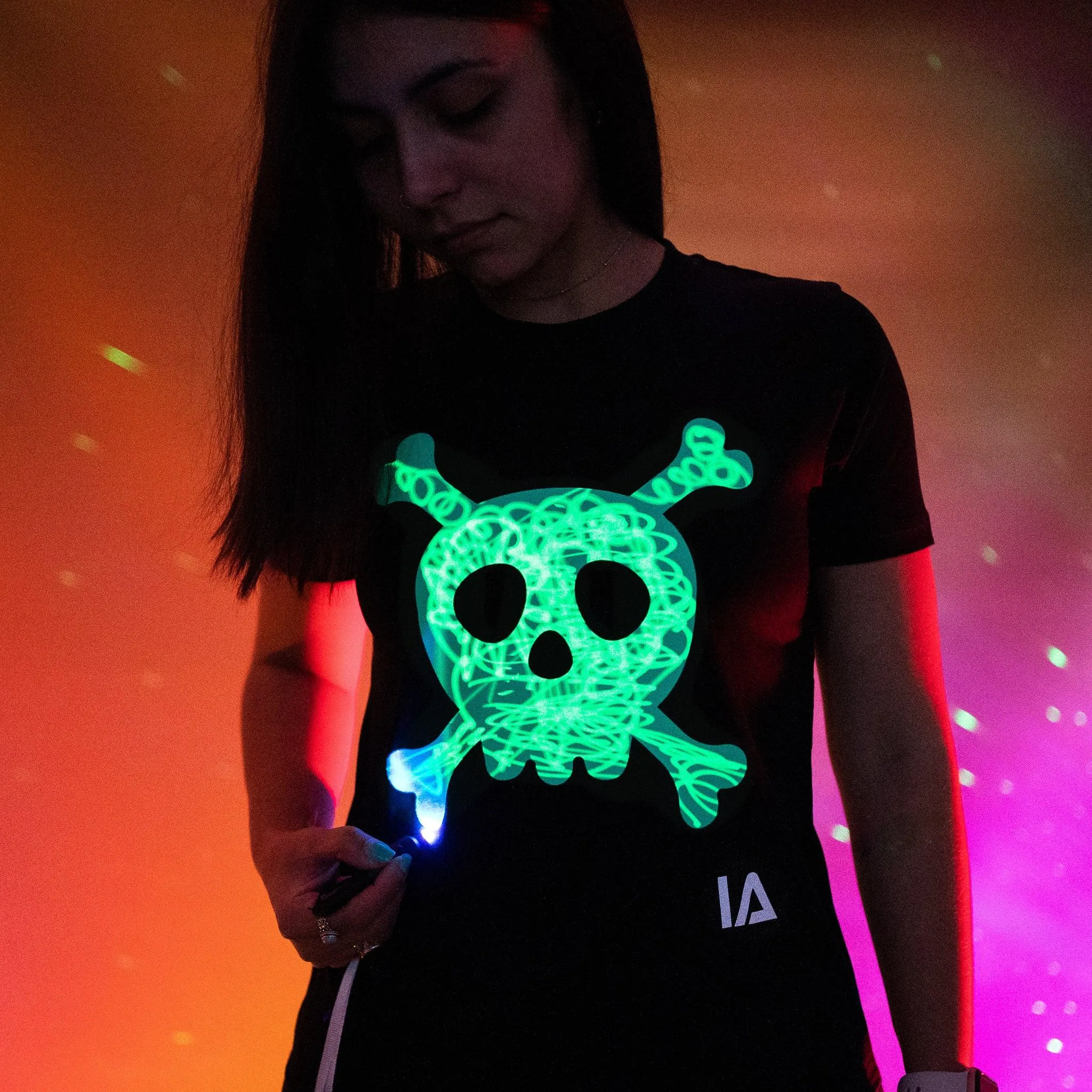 Skull & Cross Bones Glow in the Dark Black T-shirt